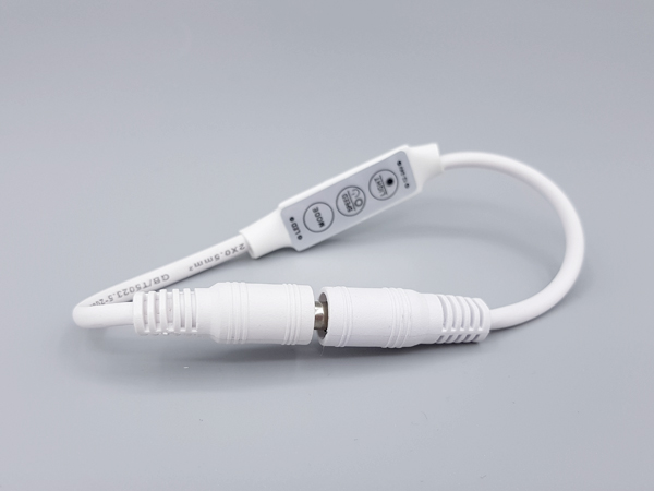 디바이스마트,LED/LCD > 드라이버/컨트롤러 > 컨트롤러 단색,SZH,잭타입 LED단색 컨트롤러 DC잭 [CL-08],사이즈 : 잭 크기 5.5x2.1mm 총 길이 : 26cm / 입력 전압: DC 12V ~ 24V 
