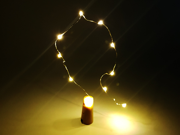 디바이스마트,LED/LCD > LED 관련 상품 > FUN LED,SZH,코르크마개 LED 와이어전구(웜화이트) [SZH-ML-021],사이즈 : 와이어 45.5cm 코르크 4.7x2.3cm(병입구 1.6cm) / 전원 : LR44 동전형건전지 3개 / 색상 : 웜화이트(Warm White)