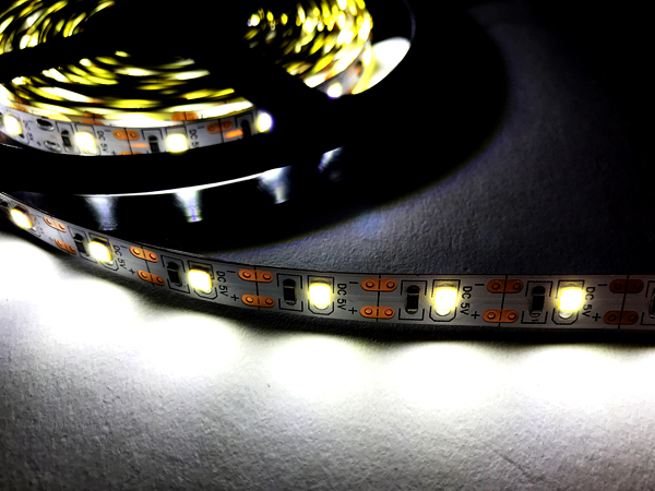 디바이스마트,LED/LCD > LED 인테리어조명 > 플렉서블 LED,SZH,5V 3528 Flexible LED 비방수5M/1롤 (화이트) [SZH-LP015],사이즈 : 폭 8mm 전선 90mm / 전원 : 5V / 색상 : 화이트(White) / 고휘도 3528칩을 사용한 플렉시블 타입