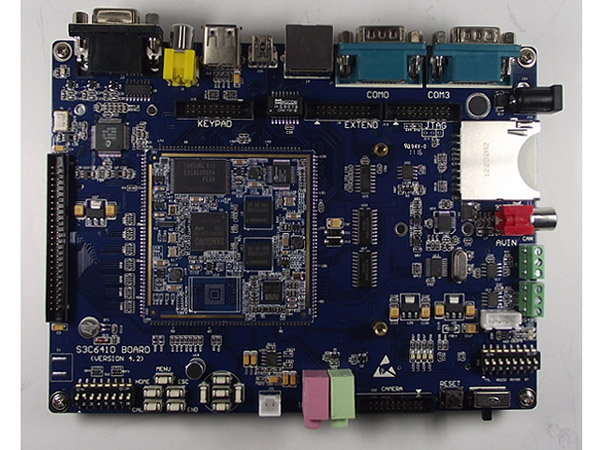 디바이스마트,리퍼브존,한진데이타,[리퍼제품] 영상처리 S3C6410(ARM11) 개발보드,★반품&취소 불가★ 리퍼사유 : 오래된 재고 / S3C6410 (ARM11 Core)와 256MB의 mDDR RAM, 1GB NAND Flash가 내장된 영상처리 개발보드로 4.3인치 터치LCD(800x480)을 포함하고 있습니다.