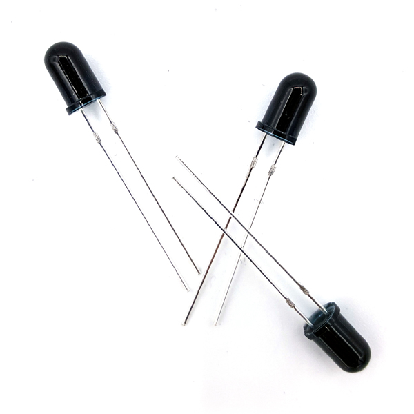 디바이스마트,센서 > 광센서 > 포토 트랜지스터,SZH,아두이노 불꽃감지 포토트랜지스터 Flame Detector Photo Transistor L-51ROPT1D2,불꽃 감지가 가능한 적외선 포토트랜지스터입니다. 불꽃감지 모듈에 많이 사용됩니다.