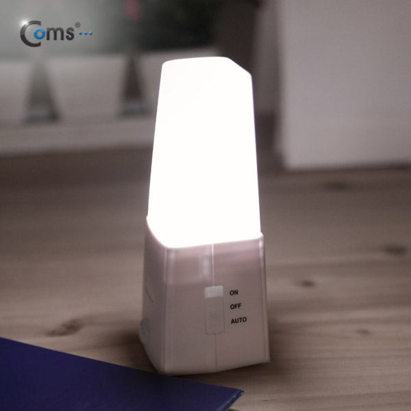 디바이스마트,LED/LCD > LED 인테리어조명 > LED 센서등/직부등,Coms,Coms 램프(센서등 감지형) 3LED 스탠드 타입, 수동/자동 점등 선택스위치(AAA*3) [NO226],사이즈 : 47x45x124mm / 전원 : AAA 건전지 사용(미포함) , 5V / 색상 : 화이트(White) / 전선 플러그가 필요없는 무선 센서등, LED 수동/자동 점등 스위치, 고휘도 3LED 백색 컬러, 스탠드형으로 다양한 곳에 사용 가능(풋등)