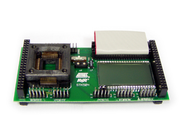 디바이스마트,MCU보드/전자키트 > 개발용 장비 > AVR용 개발장비 > 기타,ATMEL,ATSTK504,LCD내장타입의 100핀을 쓸수있는 소켓내장, ATmega3290을 쓸수 있음.  Sockets & Adapters Expansion module for STK500 Starter Kit