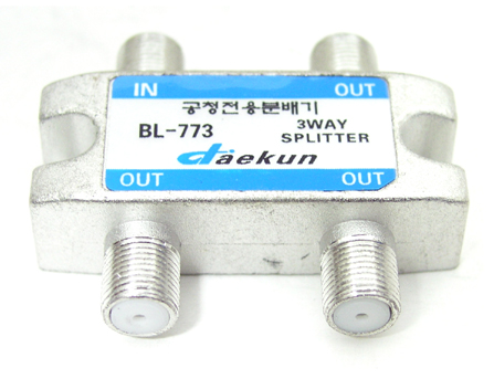 디바이스마트,컴퓨터/모바일/가전 > 네트워크/케이블/컨버터/IOT > KVM스위치/분배기/선택기 > 모니터 선택/분배/확장기,라이트컴,RF 분배기 3:1 [K0646],