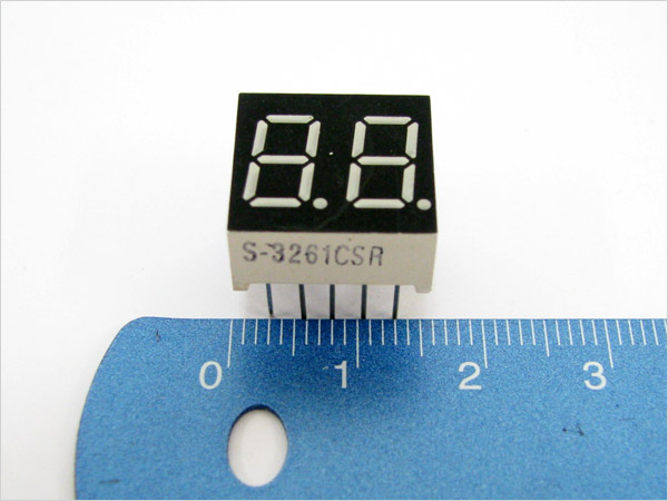 디바이스마트,LED/LCD > FND/도트매트릭스 > FND(세그먼트LED) > FND,Any Vendor,3261CSR,배열 : 2자리 / 사이즈 : 15x14mm / 전압 : 2.25V / 전력 : 40mW / 색상 : 레드(Red) / Cathode타입