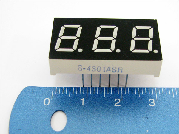 디바이스마트,LED/LCD > FND/도트매트릭스 > FND(세그먼트LED) > FND,Any Vendor,4301ASR,배열 : 3자리 / 사이즈 : 30.1x16mm / 전압 : 1.8V / 전력 : 100mW / 색상 : 레드(Red) / Anode타입