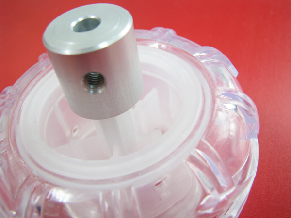 디바이스마트,리퍼브존 > 리퍼브샵,OEM,[리퍼제품]오프로드바퀴 75파이,오래된 재고 / 한정 수량 단종 제품 / 반품, 취소 불가 / 오프로드용바퀴 75파이 투명색, 투명색이므로 바퀴안에 여러가지 LED나 발전기 등을 튜닝하여 넣어볼수 있습니다. 바퀴가 달리면 뻔쩍뻔쩍하는 로봇을 만들수 있습니다. NT-알루미늄 허브(75파이용)을 마운트허브로 사용하시면 됩니다.