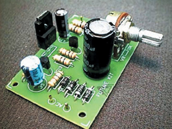 가변 전원 공급기 0-30 V. 1A(FK808)