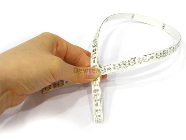 디바이스마트,커넥터/PCB > PCB기판/관련상품 > 특수기판 > LED용 PCB,거상인,[LR 3020] 휘어지고 가위로 잘리는 - RGB LED 기판,Type : LED 기판 &#8211; RGB타입 LED 5050 사용 가능 / Size : 10 * 300mm (LED 20EA 실장 가능)/ METERIAL : FR-4