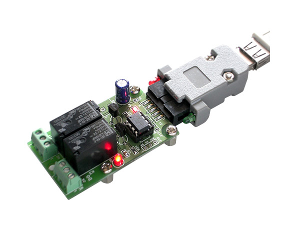 디바이스마트,MCU보드/전자키트 > 개발용 장비 > USB/RS232/RS485 컨버터,씨링크테크,USB232-RELAY-2C,USB-232TTL에 연결하여 사용하는 모듈로 PC에서 릴레이를 제어합니다.