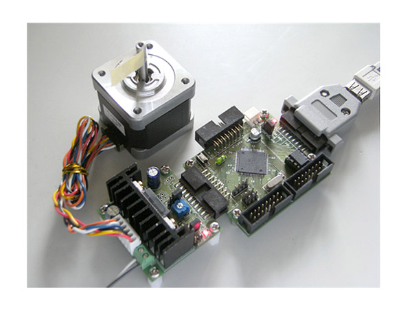 디바이스마트,MCU보드/전자키트 > 개발용 장비 > USB/RS232/RS485 컨버터,씨링크테크,USB245-SM78,USB245-IF(V2.0)에 연결하여 사용하는 모듈로 PC에서 Stepping Motor (2상 Unipolar)를 제어합니다. 스테핑 모터를 PC에서 간단히 조작할 수 있어 정확한 위치 제어, 속도 제어에 편리합니다.