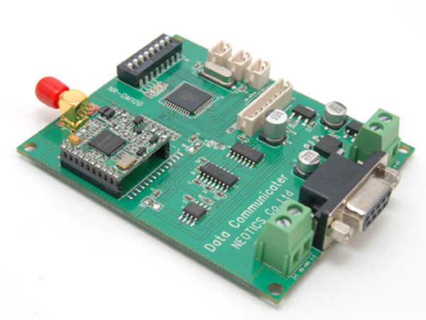 디바이스마트,MCU보드/전자키트 > 버튼/스위치/제어/RTC > 원격제어/무선컨트롤,네오틱스,무선 팬틸트 컨트롤러 & 데이터용 모뎀 유니트 (NR-DM100),무선 팬틸트(Pen & Tilt)의 제어 및 데이터 통신이 가능하도록 개발되어 있습니다.RS-232C 와 RS-485 방식을 지원하며, 송신전용 / 수신전용 및 송/수신 겸용으로 설정 가능.