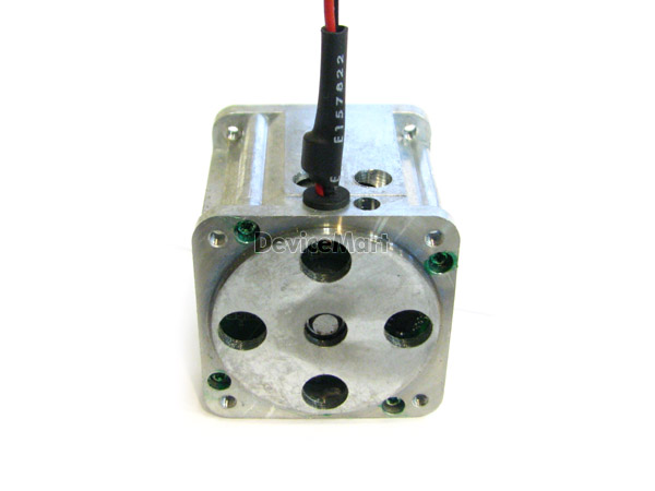 디바이스마트,기계/제어/로봇/모터 > 모터류 > BLDC모터 > BLDC모터,세우산전(주),BD42-N024007,전압: 24V, 7W 급 BLDC모터, D-CUT 타입입니다. 정격전류:0.5A, 토크:0.28KGF-CM, 무게:0.25Kg, 2400RPM, 드라이버 내장형입니다.