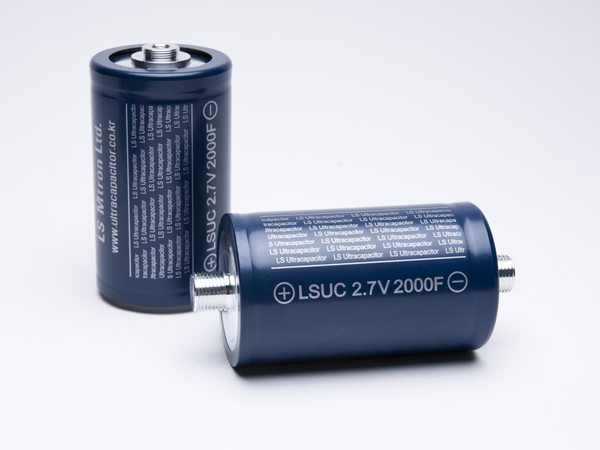 디바이스마트,RLC/수동소자 > (C) 캐패시터 > 슈퍼 캐패시터,LS Mtron,울트라 캐패시터(2.7V 2000F) [롱터미널(LT)],DC 2.7V / 2000F / 롱터미널 /  -해외에서 인정받은 LS엠트론의 울트라캐패시터이며, 2,7V 2000F입니다.울트라캐패시터는 2차전지로는 구현할 수 없는 영역에서 큰 힘을 발휘하는 장점을 가지고 있으며, 순간출력이 강하고 반영구적인 충.방전 사이클의 특성이 있어 급속 충.방전이 필요한 저장시스템이나 에너지 저장기간이 오래 걸리는 산업용도로 활용할 수 있습니다. **주문 입고제품으로 납기가 지연될 수 있습니다**