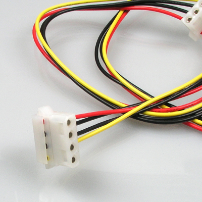 디바이스마트,케이블/전선 > PC/네트워크/통신 케이블 > SATA/HDD 케이블 > HDD/ODD용 IDE 케이블,Coms,12V 전원 4분배 케이블 - 길이 47Cm [P2616],12V 전원 4분배 케이블 / 길이 : 47cm / Y자형 / 1선에 2개씩의 4핀 Female 단자 / 1개의 전원 포트로 총 4개의 장치의 전원을 연결