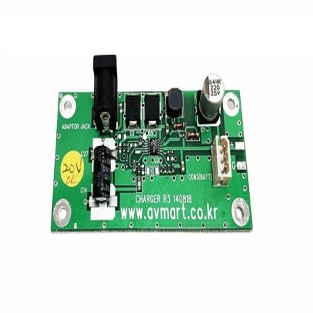 디바이스마트,MCU보드/전자키트 > 전원/신호/저장/응용 > 충전/배터리/전원,(주)케이 벨,리튬폴리머 20V 충전기 모듈(KB3652-20V),제조사 : 케이벨 / 표시방식 : LED / 배터리 소재 : 리튬폴리머 Li-Po / 셀 규격 : 5S1P / 입력전압 : DC 16V~20V / 배터리전압 : 18.5V / 출력전류(최대) : 1A / 입력단자 : DC잭 5.5×2.1 소켓