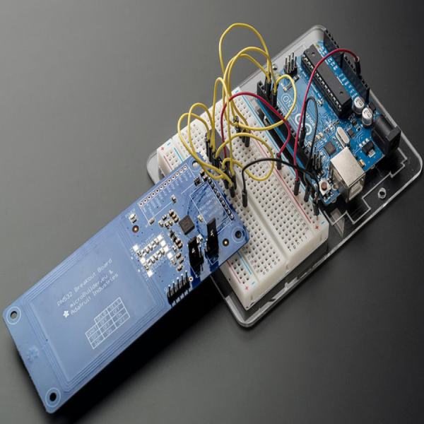 디바이스마트,MCU보드/전자키트 > 통신/네트워크 > NFC,Adafruit,PN532 NFC/RFID controller breakout board - v1.6 [ada-364],PN532는 가장 인기있는 NFC 칩입니다. RFID로 할 수 있는 것은 모두 NFC로 활용 가능합니다. / 13.56MHz 내장안테나, 헤더, 점퍼, 레벨쉬프터(칩), 카드 포함 / 51mm x 117.7mm