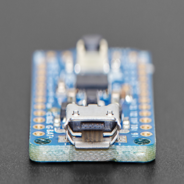 디바이스마트,오픈소스/코딩교육 > 아두이노 > 아두이노 호환보드,Adafruit,Adafruit Pro Trinket - 5V 16MHz [ada-2000],Arduino Pro Mini 와 비슷하지만 더 많은 Pin에, USB도 있습니다. (UNO에 버금가는 기능!) / Atmega328P chip / 5V logic, 16MHz clock / 18 GPIO, 2 extra analog inputs, 28K flash, 2K RAM / 38 x 18 x 2mm