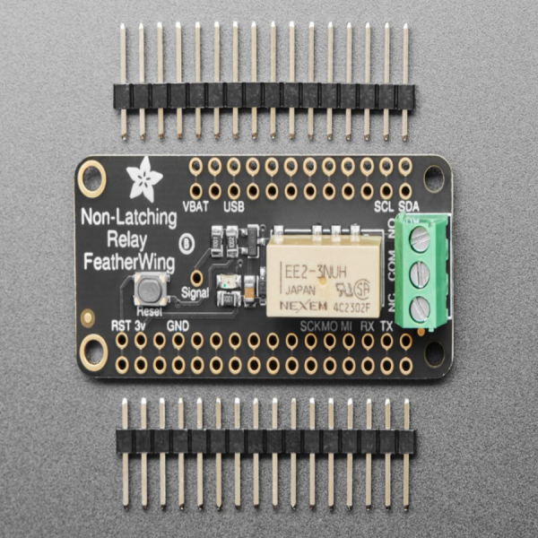 디바이스마트,MCU보드/전자키트 > 전원/신호/저장/응용 > 릴레이,Adafruit,Adafruit Non-Latching Mini Relay FeatherWing [ada-2895],250VAC 나 DC 파워를 사용하는 Feather 보드에서 램프, 팬, 솔레노이드 및 다른 장치의 전원을 컨트롤 할 수 있습니다. Non-Latching 릴레이입니다.