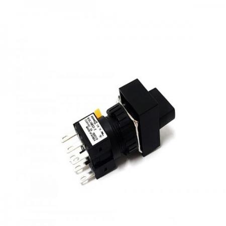 디바이스마트,스위치/부저/전기부품 > 산업용 스위치/제어 기기 > 제어/안전 스위치,Koino,비조광형 셀렉터스위치 KSL-16RS3-2,은합금으로 제작되었으며, 접점은 일반 기계 부품에서부터 저전류를 사용하는 곳까지 폭넓게 사용가능. 중국 국가 강제성 상품인증