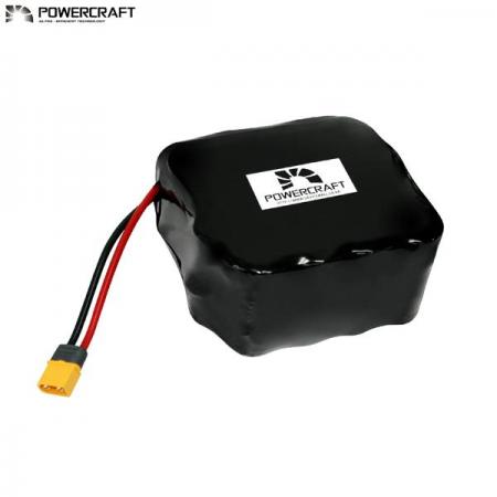 디바이스마트,전원/파워/배터리 > 배터리/배터리홀더 > 배터리팩 Pack > 리튬인산철 LiFePo4,디바이스몰,12.8V 13,200mAh 리튬인산철(LiFePO4) 배터리팩 - 35A BMS [DMBP-LF128-4S4P-B35],제조사 : 파워크래프트 / 셀 규격 : ANR26650 / 셀연결방식 : 4S4P / 내부 셀 갯수 : 16개 / 전압 : 12.8V / 용량 : 13200mAh / 소재 LiFePo4 / 출력단자 : 피복전선, XT-60A(옵션) / 특징 : 35A BMS