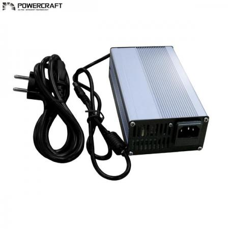 디바이스마트,전원/파워/배터리 > 배터리/배터리홀더 > 충전기 Charger > 리튬인산철용 LiFePo4,디바이스몰,리튬인산철(LiFePO4) 8셀 충전기 29.2V 5A (CC-CV),제조사 : 파워크래프트 / 표시방식 : LED / 배터리 소재 : 리튬인산철 LiFePo4 / 셀 규격 : 8S1P / 동시충전 갯수 : 8개 / 입력전압 : AC 100V~240V / 배터리전압 : 29.2V / 출력전류(최대) : 5A / 입력단자 : AC플러그 / 출력단자 : DC잭 3.5×1.2 플러그