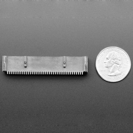 디바이스마트,오픈소스/코딩교육 > Micro:Bit > 마이크로비트 케이스/악세사리,Adafruit,SMT Right-Angle Connector for micro:bit [ada-3887],마이크로비트용으로 설계된 표면실장형 엣지 커넥터로 매우 얇고 SMT이라서 자동화가 편리 / 마이크로비트가 PCB와 평행하게 놓이는 직각 타입