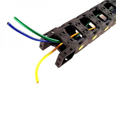 디바이스마트,케이블/전선 > 케이블악세사리/툴 > 케이블 베어,SZH,케이블베어 45×75 1M (개폐가능) [SZH-CA113],브릿지 오픈형 케이블 베어 / 규격 : 45 × 75 / 길이 : 1M / 뚜껑 개폐 가능 / 자동화 장비의 전선과 호스를 보호하고 안전하게 가이드하기 위해 사용