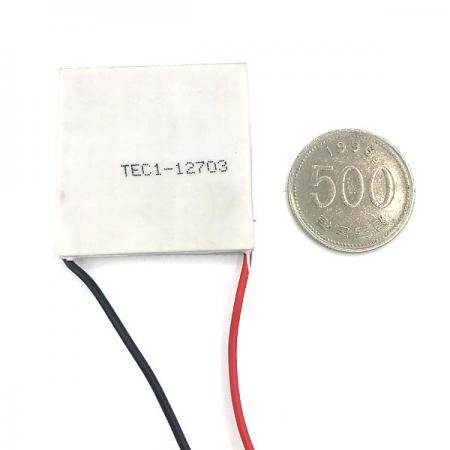 디바이스마트,RLC/수동소자 > 필터/페라이트코어/펠티어 > 열전기/펠티어모듈 > 펠티어소자,SZH,펠티어소자 TEC1-12703 40*40mm [SZH-PT006],펠티어 냉각소자 / 사이즈 40x40 / 정격 전압 12V / 최대 전압 15.5V / 최대 전류 3A / 소비전력 27W