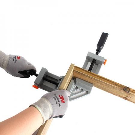 디바이스마트,수공구/전자공구/전동공구 > 작업공구 > 목공용공구 > 클램프,KENDO,70mm 코너 클램프 [K40655],사이즈 : 70mm / 재질 : 알루미늄 / 최대 68mm까지 벌릴 수 있음 / 용도 : 쉽고 빠르게 직각을 잡아줄 수 있음