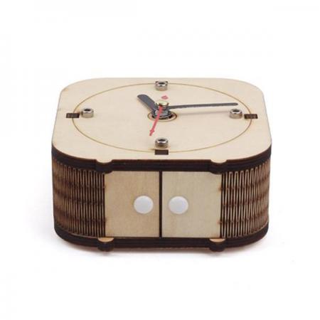 디바이스마트,MCU보드/전자키트 > 교육용키트/로봇 > 교육용키트,Seeedstudio,Back in Time - Make your wooden counter-clockwise clock [110060052],벤자민 버튼 (Benjamin Button) 컨셉으로 거꾸로 달리는 나무 시계를 조립해 만드는 키트 / AA배터리 미포함