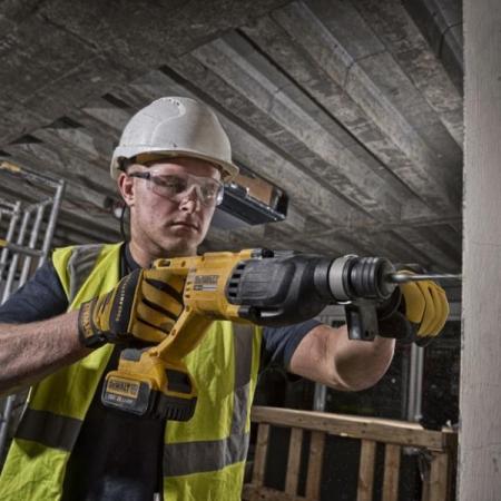 디바이스마트,수공구/전자공구/전동공구 > 전동/엔진공구 > 충전공구 > 충전햄머/파괴햄머,디월트,충전 해머 드릴 DCH133N (20V/베어툴),디월트 / 18V (20V MAX) / 5.0Ah 브러시리스 햄머드릴 / 최대 작업능력 26mm (콘크리트) / 2.3kg(본체기준) 가볍고 빠른 드릴링​​ / 베어툴