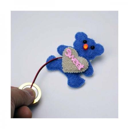 디바이스마트,오픈소스/코딩교육 > 과학 교구 > 물리/물질 과학교구,스터디랜드,두드리면 빛이 나는 인형 5명 set,압전소자의 원리를 이용해서 두드리면 빛이 나는 인형을 만들어보세요.