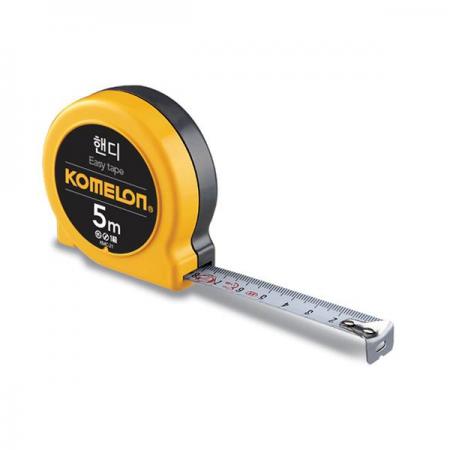 디바이스마트,계측기/측정공구 > 측정용 공구/장비 > 자,KOMELON,핸디줄자 KMC-21 (2M*13) [K01149077],일반용과 전문가용으로 가장 많이 사용되는 경제적 모델 / 나일론 특수코팅으로 눈금 내마모성 극대화 / 견고한 금속제 벨트 크립 (2m 제외)