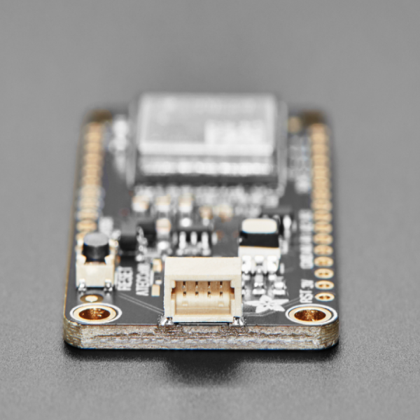 디바이스마트,MCU보드/전자키트 > 통신/네트워크 > 와이파이,Adafruit,Adafruit AirLift FeatherWing – ESP32 WiFi Co-Processor [ada-4264],ESP32 칩을 탑재한 에어리프트 피더윙 보드 / WiFi 사용 중 최대 250mA제공 전원 공급 장치필요 / 3V 또는 5V Arduino 보드 호환가능 / 8MHz SPI