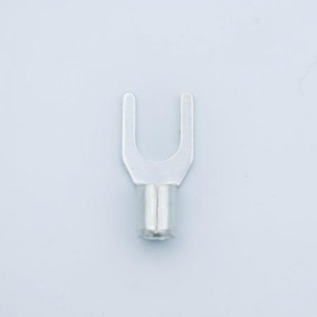 디바이스마트,케이블/전선 > 전기자재/배선자재 > 압착단자 > 포크 타입 (Spade Terminal) 압착단자,이에스단자,압착단자 포크타입 (Spade Terminal) 2.5SQ*4mm,케이블 압착용 Spade 압착단자 / 규격 : 2.5SQ × 4mm / 타입 : 링 타입 (Y형) / 소재 : 전기동 (주석도금)