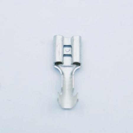 디바이스마트,케이블/전선 > 전기자재/배선자재 > 압착단자 > 신주단자 (Strip Terminal) 압착단자,이에스단자,250 석도금 신주단자 (Strip Terminal) REC타입,250 신주단자 / 타입 : REC 타입 / 탭규격 : 110 / 전선 규격 : AWG 22-18 / 소재 : 전기동 (주석도금)