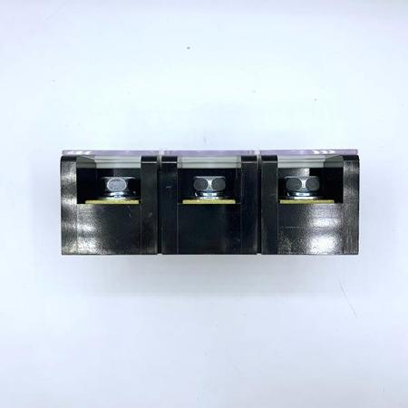 디바이스마트,커넥터/PCB > 터미널블럭 > 단자대 타입 > 고정식 단자대,한영넉스,단자대-HYT-2003,한영넉스 고정식 단자대 / HYT series / 전압: 600V / 전류: 200A / 볼트사이즈:M9 / pitch:45.2mm / 3핀
