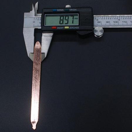 디바이스마트,스위치/부저/전기부품 > 지원부품 > 히트파이프,SZH,소형 슬림 1mm 구리 히트파이프 9mmx50mm [SZH-010950],방열처리에 탁월한 히트파이프(heat pipe,전열관) 입니다. 히트파이프의 특징은 열 전도율이 일반 구리에 비하여 1000배 이상이며, 파이프 양 끝단의 온도 차이가 거의 없습니다. 무전원 방열처리에 최고로 효과적인 다양한 히트 파이프를 파이프 절곡기를 사용하여 DIY 하실 수 있습니다.