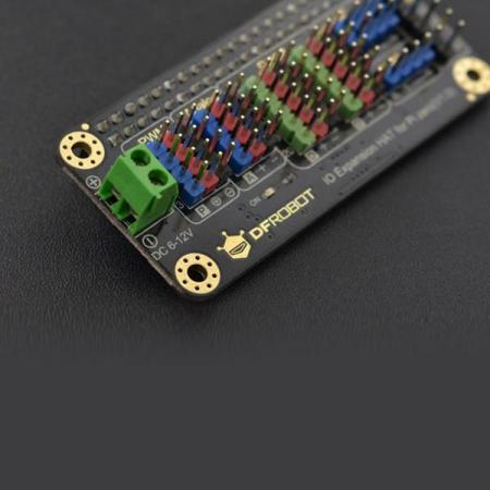 디바이스마트,오픈소스/코딩교육 > 라즈베리파이 > 라즈베리파이 확장보드/HAT,DFROBOT,라즈베리파이 제로/제로W IO 확장 HAT [DFR0604],라즈베리파이 2/3/4/B/B+ 지원 / MCU : STM32F030 / 확장 HAT 접압 : 5V, PWM 외부 전압 : 6~12V / 65 * 30mm / 2.56 * 1.18inch