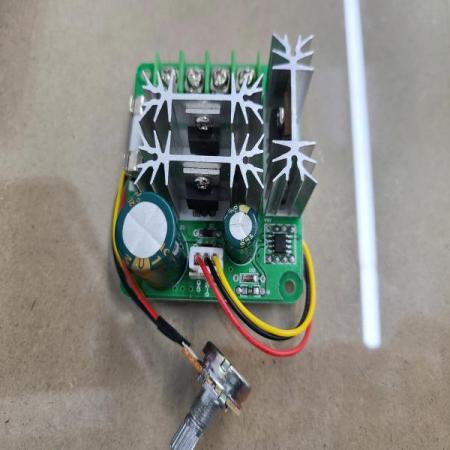 디바이스마트,기계/제어/로봇/모터 > 모터드라이버 > DC모터 드라이버 > 300W 이하 DC모터 드라이버,MotorBank,[DC 컨트롤러] DMC-20 PWM방식 DC 컨트롤러,PWM방식 DC 컨트롤러 조정범위 : 0 ~ 100% / 정격전류 : 8A (최대 15A) / SIZE : 64mm * 59 mm * 28mm / DC모터속도 조절 / LED 밝기조정 / DC열선 온도조절