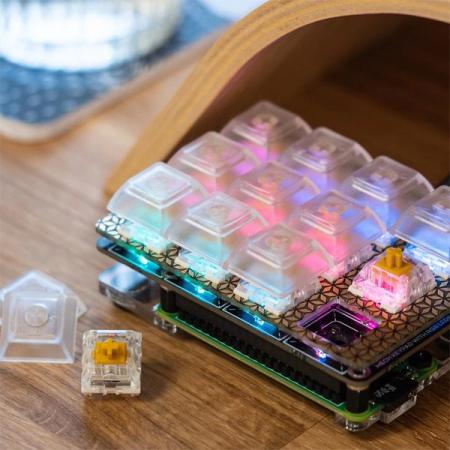 디바이스마트,MCU보드/전자키트 > 버튼/스위치/제어/RTC > 버튼/스위치/조이스틱,Pimoroni,Keybow Kit (12-key) with Pi Zero WH – Clicky keys [PIM419],Raspberry Pi Zero WH 포함 / 12개의 키를 가진 Keybow 미니 키보드(골드) 딸깍 소리남 /  RGB LED / 납땜 불필요 / Raspberry Pi 3B +, 3, 2, B +, A +, Zero 및 Zero W와 호환