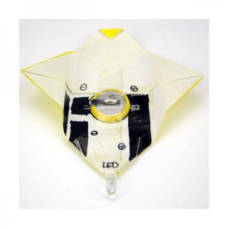 디바이스마트,오픈소스/코딩교육 > 과학 교구 > 물리/물질 과학교구,스터디랜드,탄소물감 반딧불이 5명 set,전도성 물감을 이용한 회로도를 구성하여 LED 불이 켜지는 반딧불이를 종이접기로 만들어 보는 실험입니다.