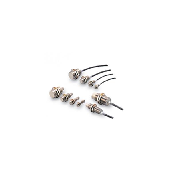 원주형 근접 센서 E2EM-X4X1 2M