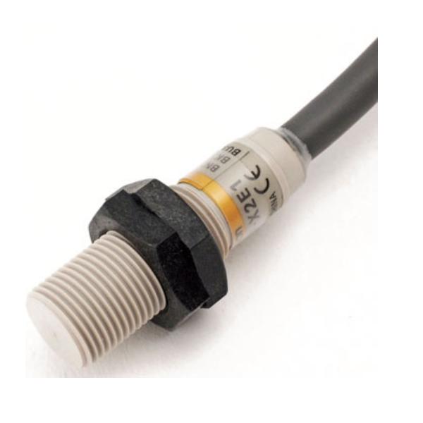 근접 스위치 E2F-X2E1 2M