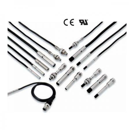 디바이스마트,센서 > 근접/라이다/레이다센서 > 근접센서 > 근접센서(OMRON),OMRON,원주형 근접 센서 E2E-X7D1-N 5M,형상:M18 / 검출거리:7mm / 접속방식:코드 인출 타입 (5m) / 코드사양:PVC(내유)