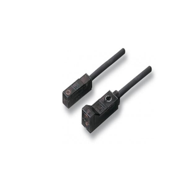 각형 근접 센서 E2S-W24 1M