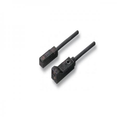 디바이스마트,센서 > 근접/라이다/레이다센서 > 근접센서 > 근접센서(OMRON),OMRON,각형 근접 센서 E2S-W24 1M,오므론 / OMLON / 센서 / 근접 / 근접 센서 / E2E-X14MD1 2M OMRON KOREA 정식 수입품 / 원주형 근접센서