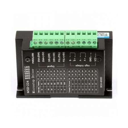 디바이스마트,기계/제어/로봇/모터 > 모터드라이버 > 스텝모터 드라이버 > 브랜드(모터뱅크) 스텝모터 드라이버,MotorBank,4A 32분주 마이크로스텝드라이버 MSD-224 2상 스테핑모터 드라이버,-The new 8-bit micro stepped technology-Optically isolated differential inputs (26LS32)-Extra-low noise and vibration-The range of micro steps is 2-32-Built in high frequency micro steps-Driver 2 phase step motor with 4leads,6leads and8leads