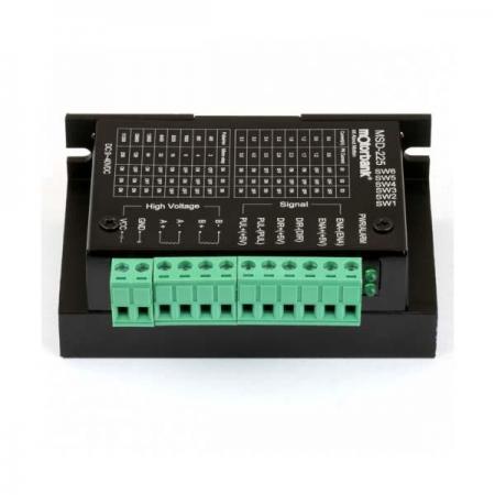 디바이스마트,기계/제어/로봇/모터 > 모터드라이버 > 스텝모터 드라이버 > 브랜드(모터뱅크) 스텝모터 드라이버,MotorBank,5A 256분주 마이크로스텝드라이버 MSD-225 2상 스테핑모터 드라이버,-The new 8-bit micro stepped technology-Optically isolated differential inputs (26LS32)-Extra-low noise and vibration-The range of micro steps is 2-256-Built in high frequency micro steps-Driver 2 phase step motor with 4leads,6leads and 8leads